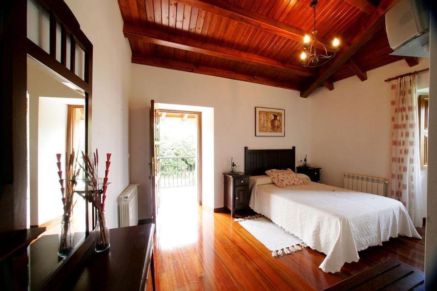 Casa Da Botica A Estrada Hostel Os Casares Room photo